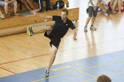 400px-Serve_-_Karim_Daouk_-_Photo_by_Maciej_Jedrzejewski